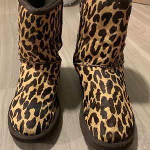UGGS cheetah print